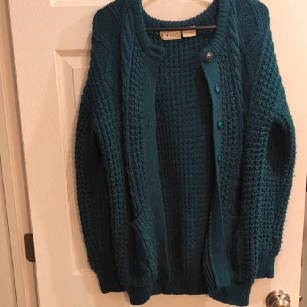 Vintage 90's || Basic Editions, size M || emerald chunky knit cardigan